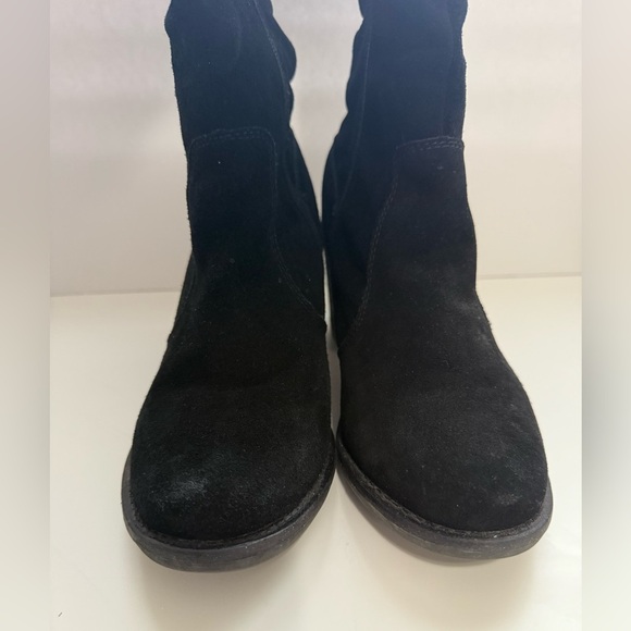 Women Black Suede Boots - Picture 4 of 13